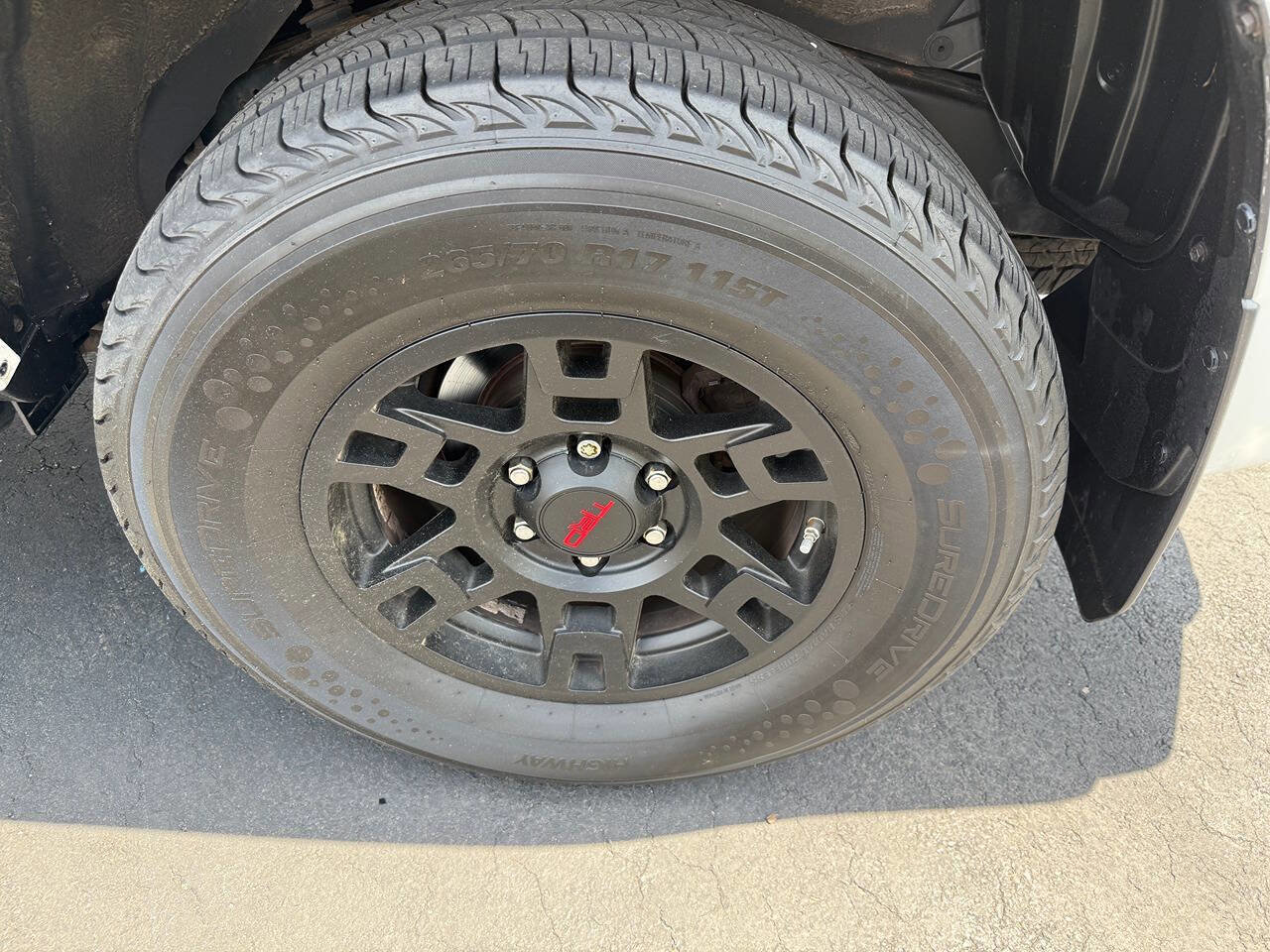 Used 2018 Toyota 4Runner TRD Off-Road Premium AWD/4WD image 85