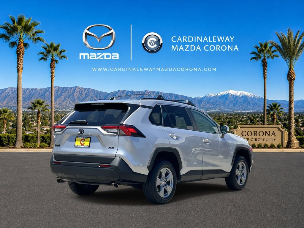 Used 2024 Toyota RAV4 XLE w/ Convenience Package FWD image 3