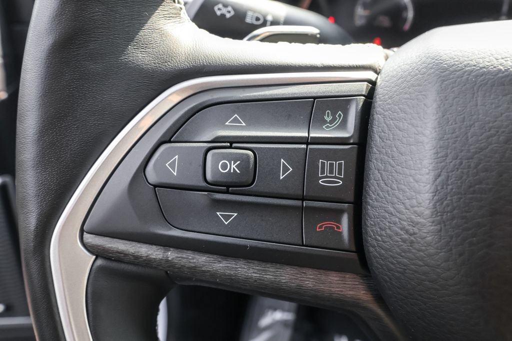 Used 2021 Jeep Grand Cherokee L Limited AWD/4WD image 22