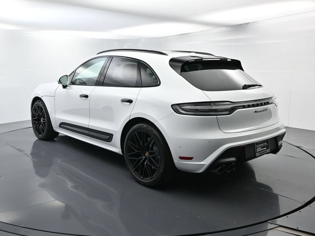 Certified 2025 Porsche Macan GTS AWD/4WD image 3