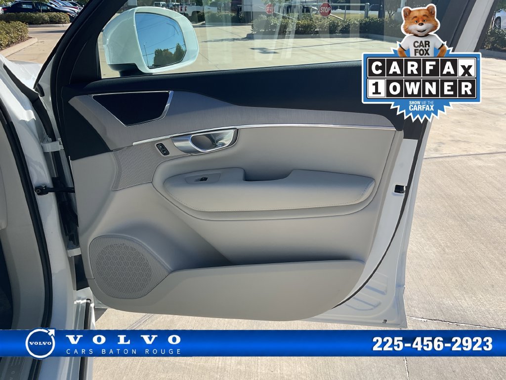 Used 2024 Volvo XC90 B5 Core w/ Protection Package AWD/4WD image 23
