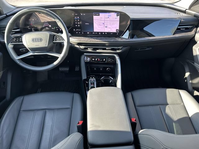 Used 2025 Audi Q5 Premium Plus w/ Premium Plus AWD/4WD image 16