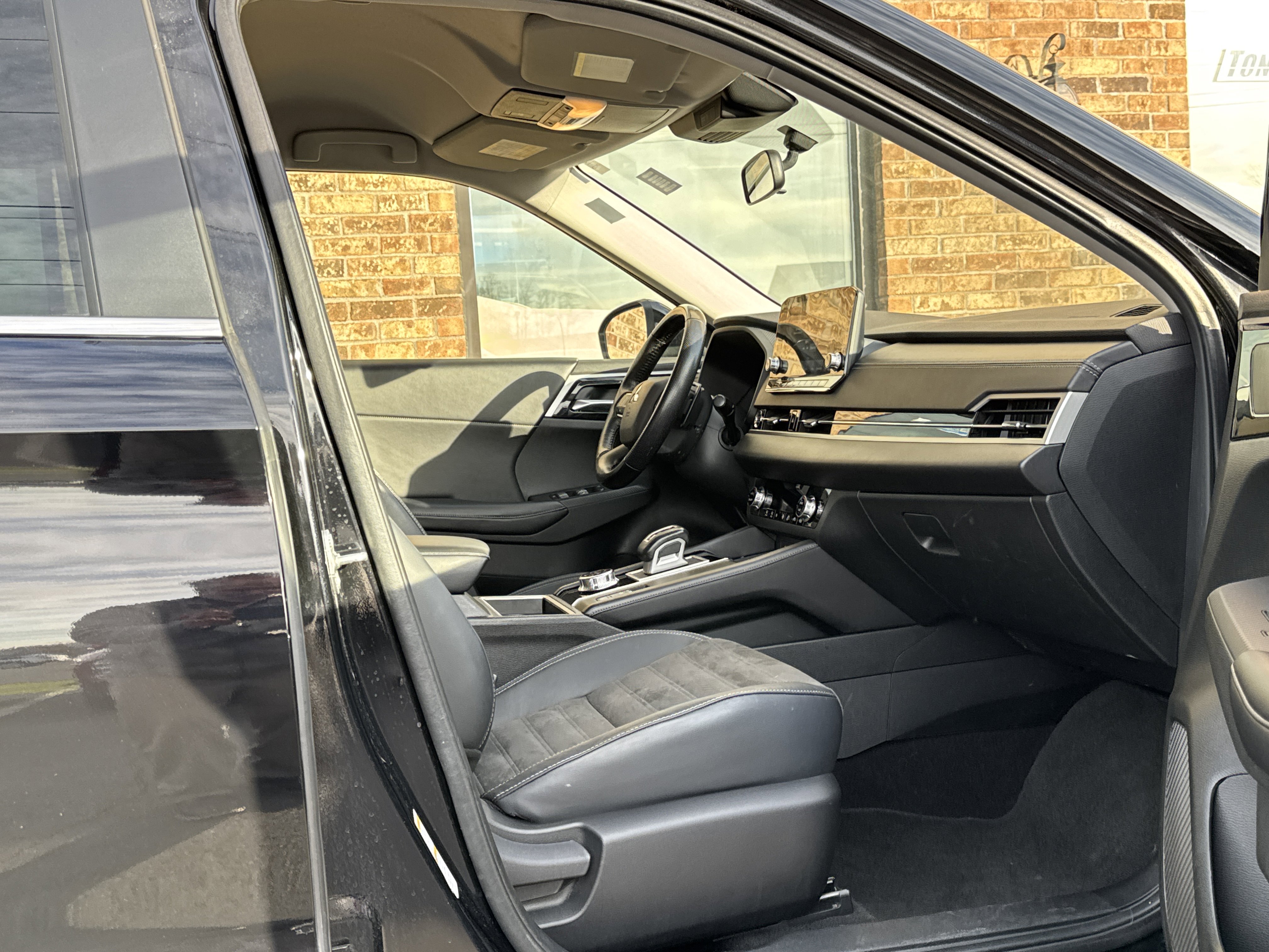 Used 2022 Mitsubishi Outlander SE image 15