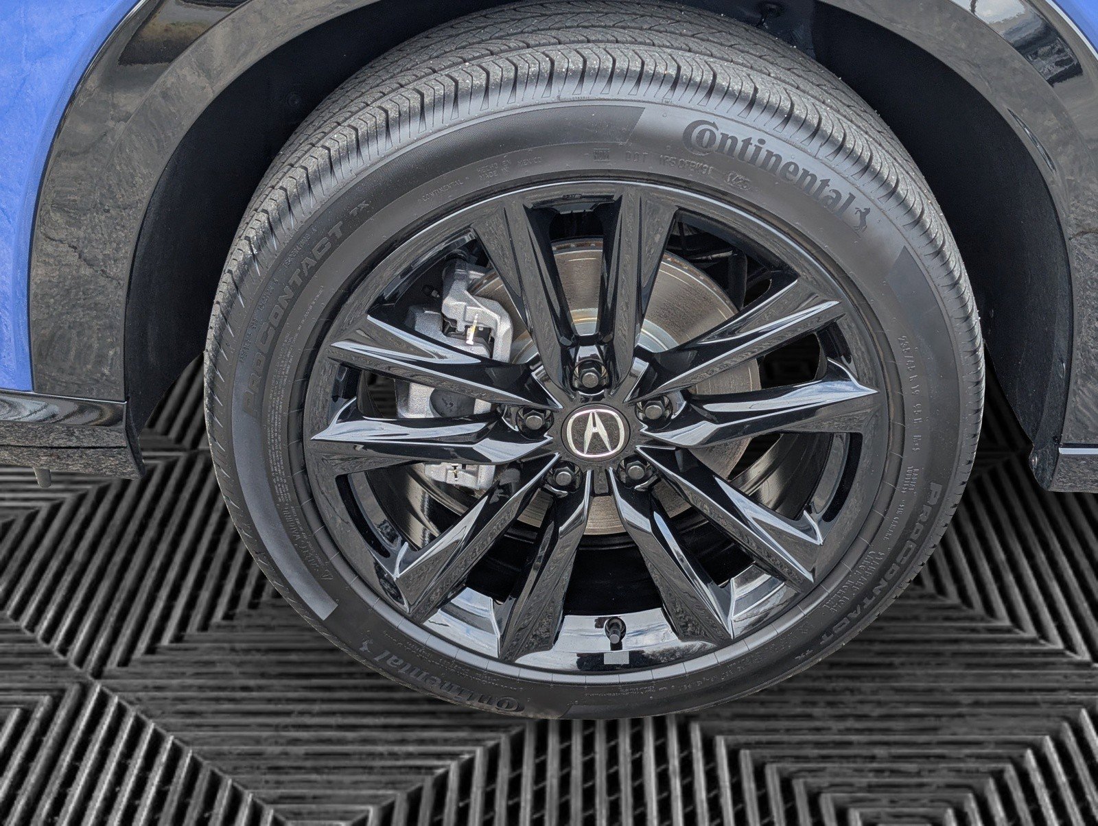 Certified 2025 Acura ADX A-Spec image 25