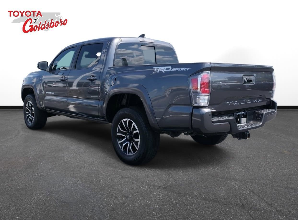 Used 2022 Toyota Tacoma TRD Sport image 8