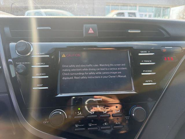 Used 2020 Toyota Camry LE image 5