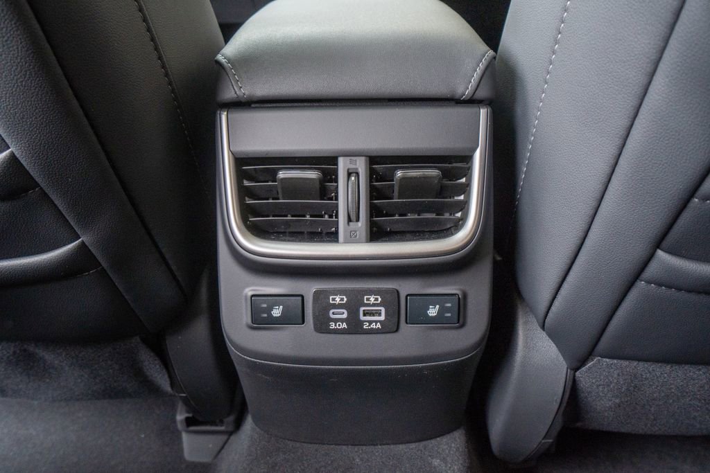 Used 2025 Subaru Outback Touring w/ Popular Package #2 image 19