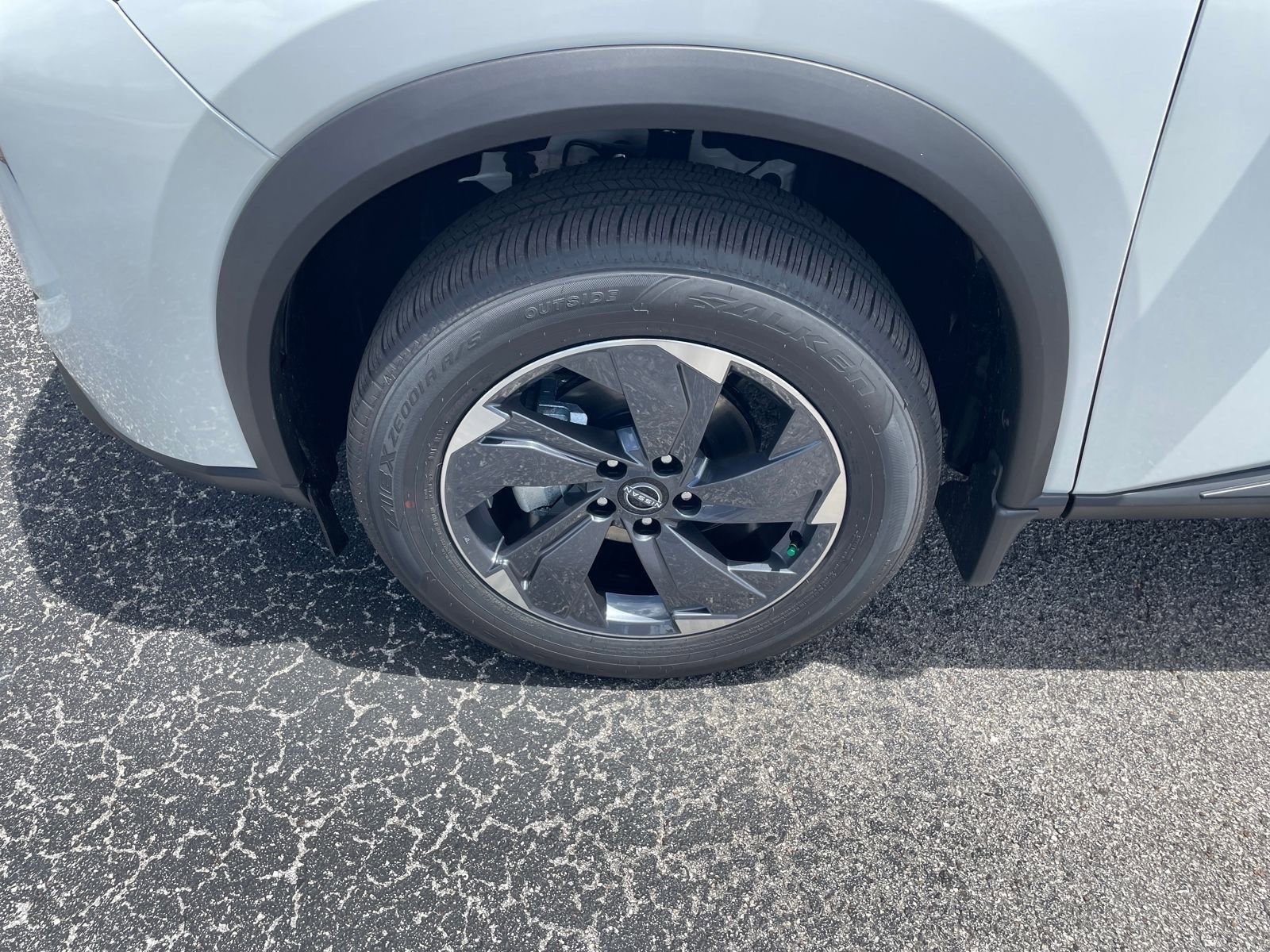 New 2026 Nissan Rogue SV image 10