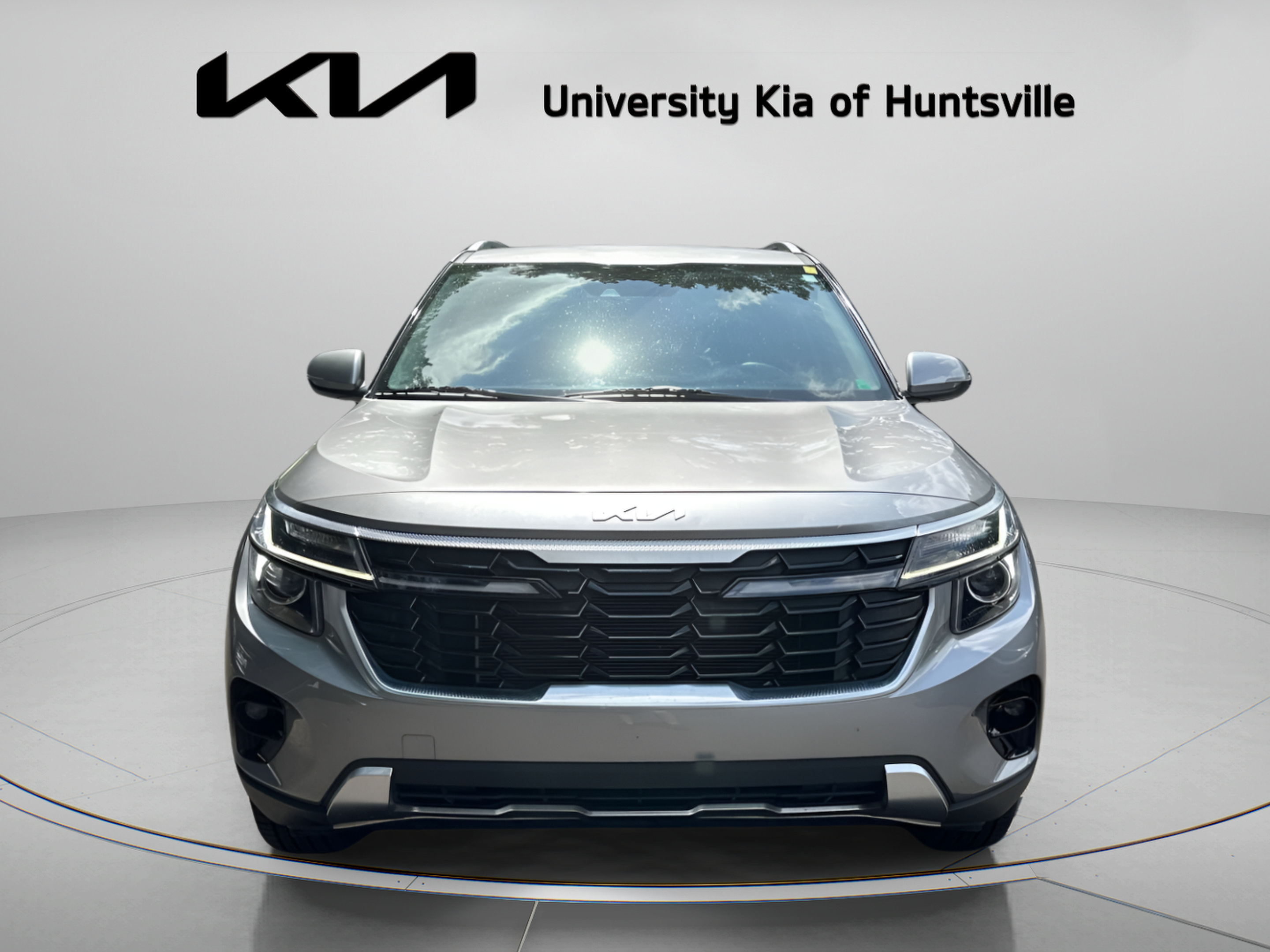 Used 2025 Kia Seltos S FWD image 3