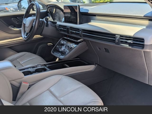 Used 2020 Lincoln Corsair AWD w/ Premium Package image 28