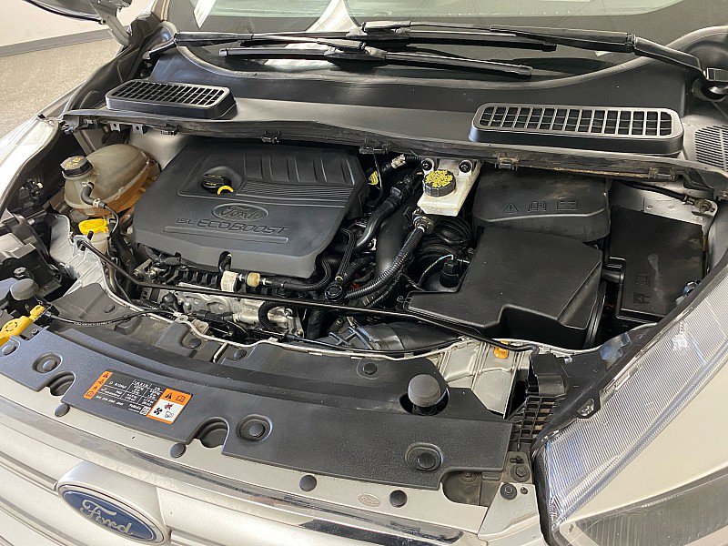 Used 2018 Ford Escape SE w/ Ford Safe & Smart Package image 16