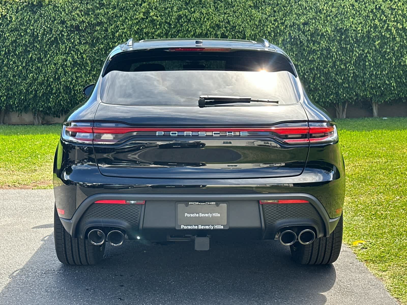 New 2026 Porsche Macan AWD/4WD image 7