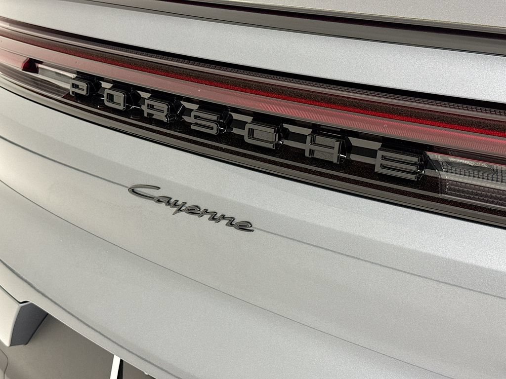 New 2026 Porsche Cayenne Coupe AWD/4WD image 37