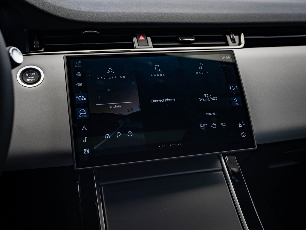 New 2026 Land Rover Range Rover Evoque S image 32