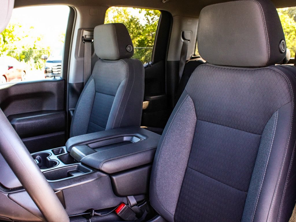 Used 2023 Chevrolet Silverado 1500 Custom w/ LPO, Dark Essentials Package AWD/4WD image 31