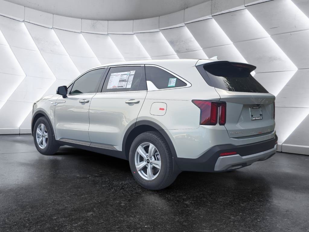 New 2026 Kia Sorento LX FWD image 3