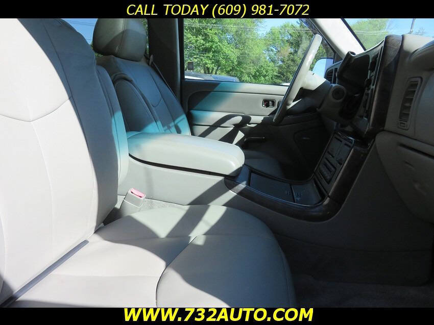Used 2003 GMC Yukon XL Denali AWD/4WD image 7