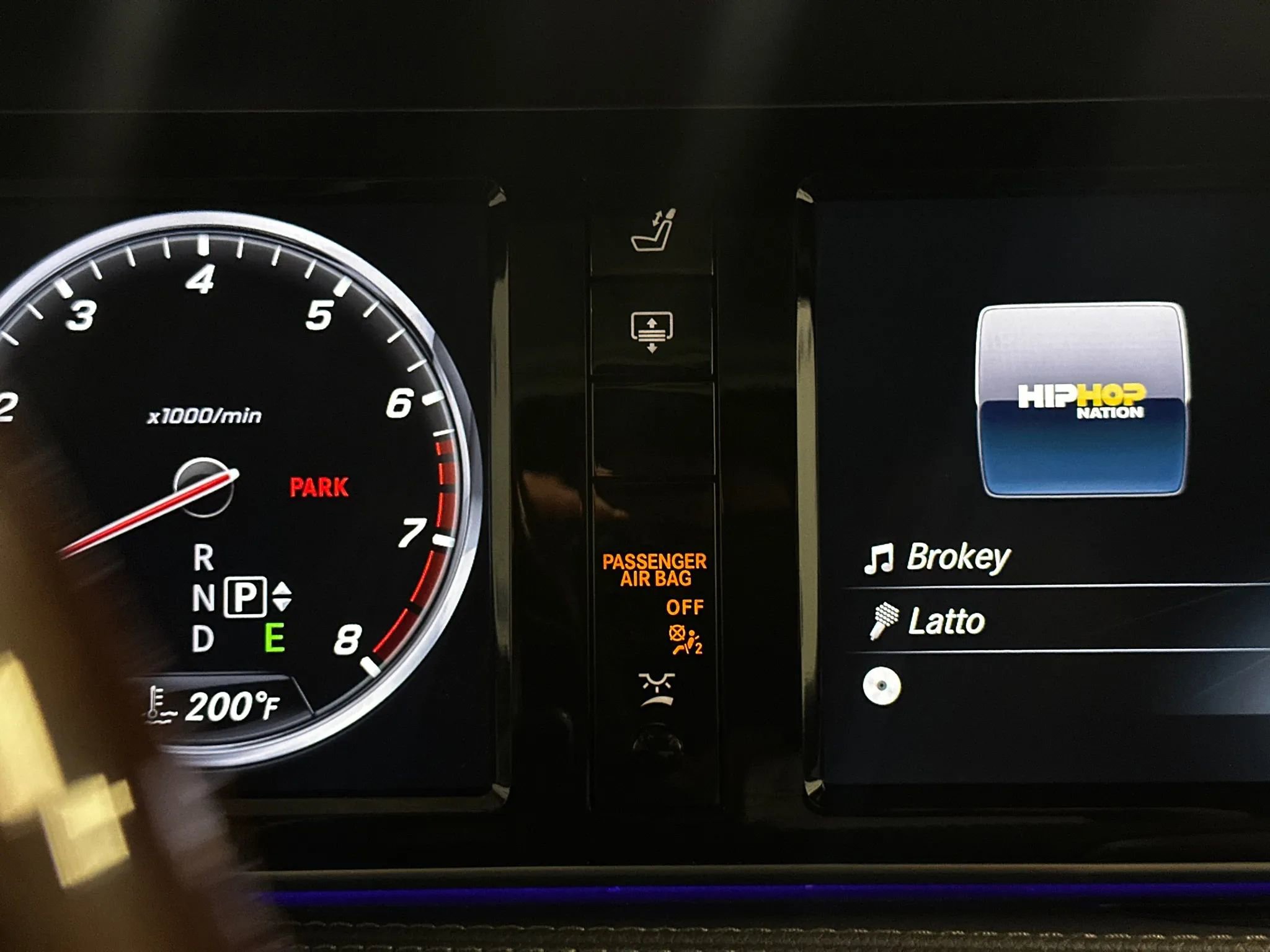 Used 2017 Mercedes-Benz S 550 Sedan image 33