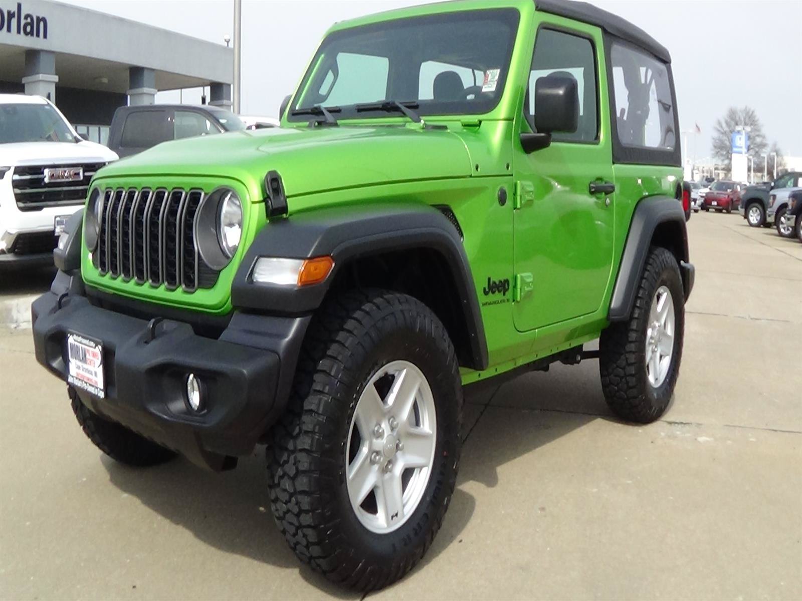 Certified 2025 Jeep Wrangler Sport AWD/4WD image 2