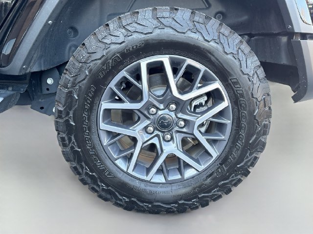 Used 2024 Jeep Wrangler Unlimited Sahara AWD/4WD image 31