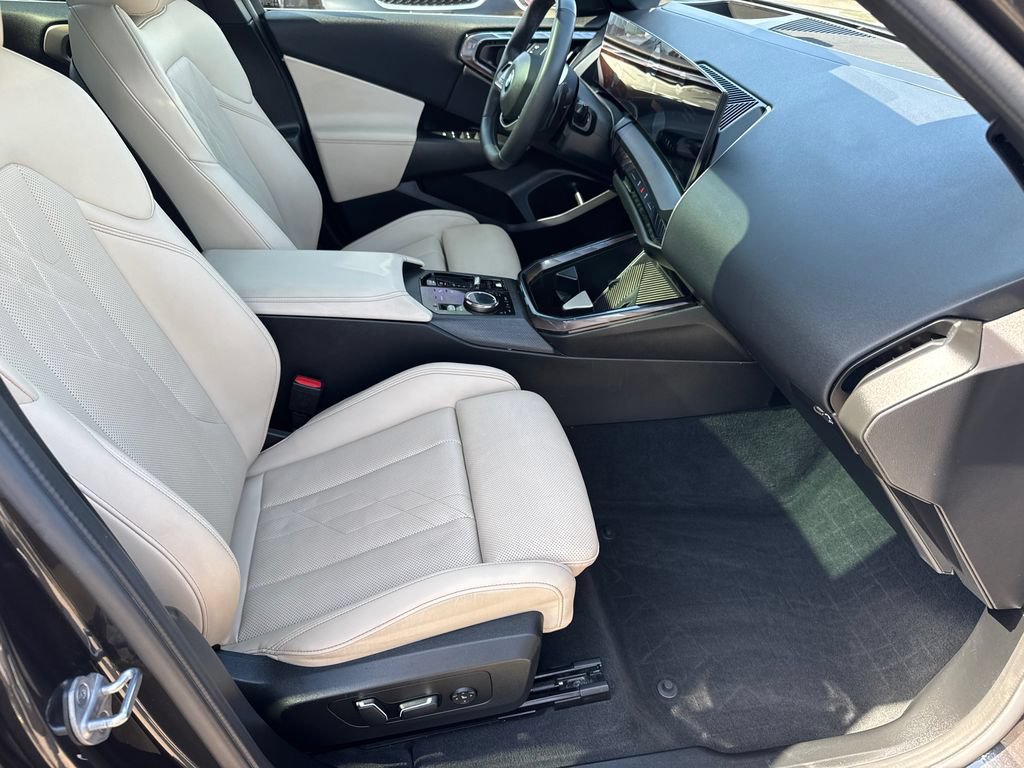 Used 2025 BMW X3 xDrive30i w/ Premium Package AWD/4WD image 17