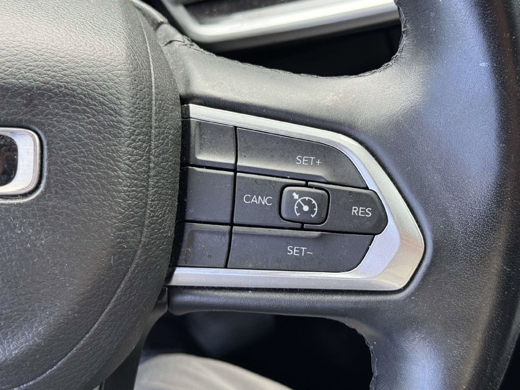 Used 2022 Jeep Compass Latitude AWD/4WD image 22