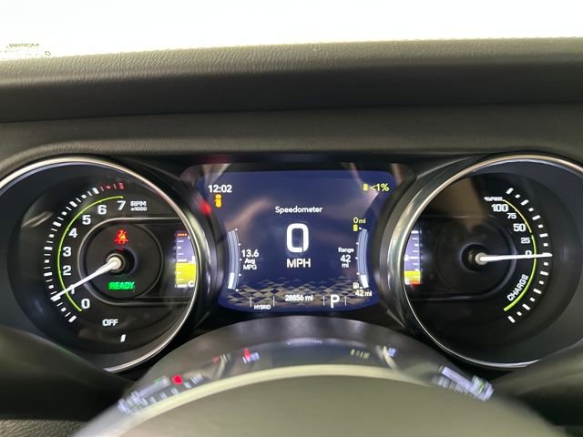 Used 2023 Jeep Wrangler Unlimited Sahara w/ Cold Weather Group image 17