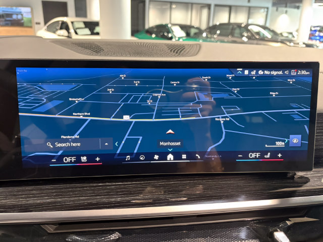 New 2026 BMW X7 xDrive40i w/ M Sport Package AWD/4WD image 18