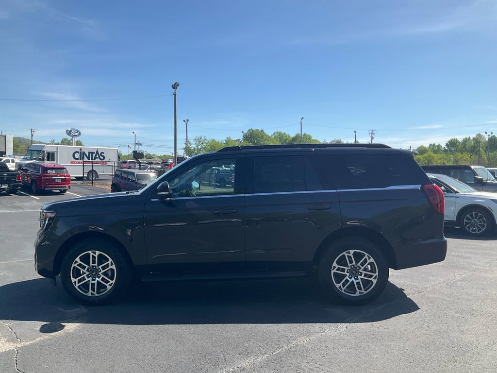 New 2026 Ford Expedition Active AWD/4WD image 8