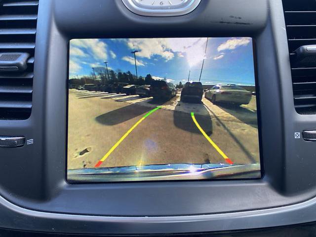 Used 2018 Chrysler 300 Limited w/ Safetytec Plus Group image 11