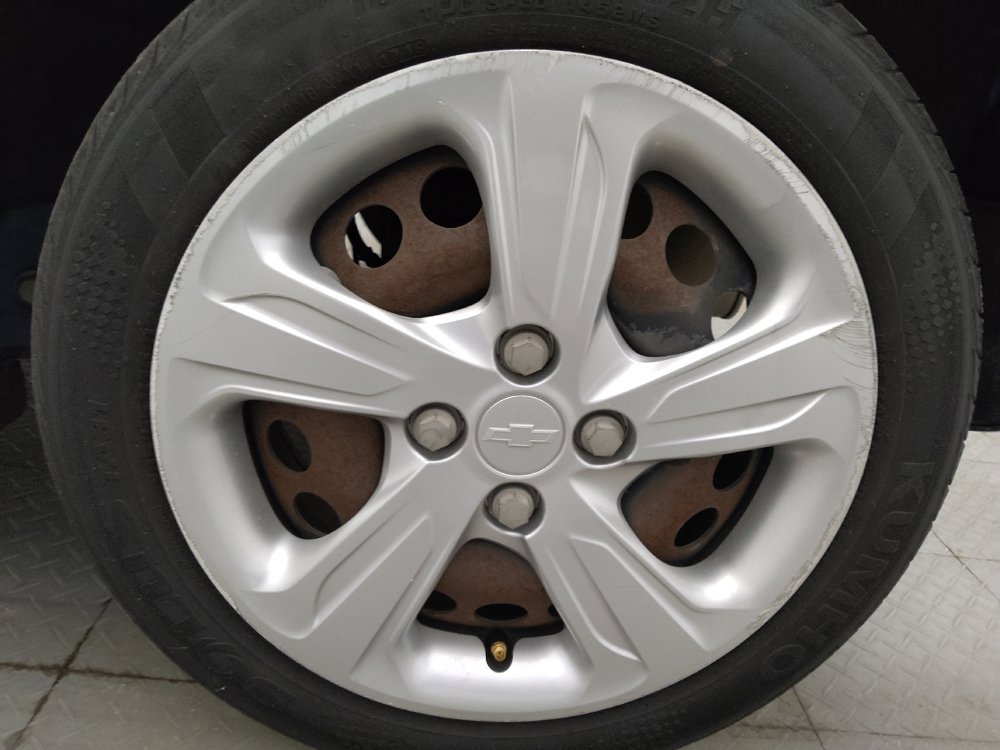 Used 2019 Chevrolet Spark LS FWD image 31