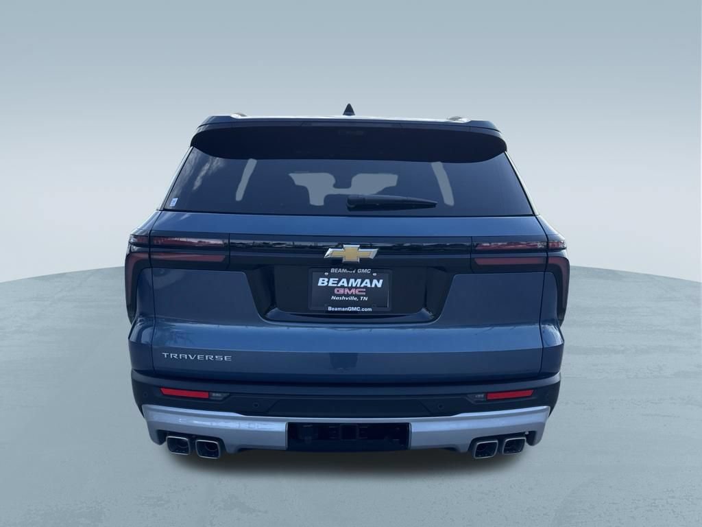 Used 2026 Chevrolet Traverse LT w/ Driver Confidence Package FWD image 7
