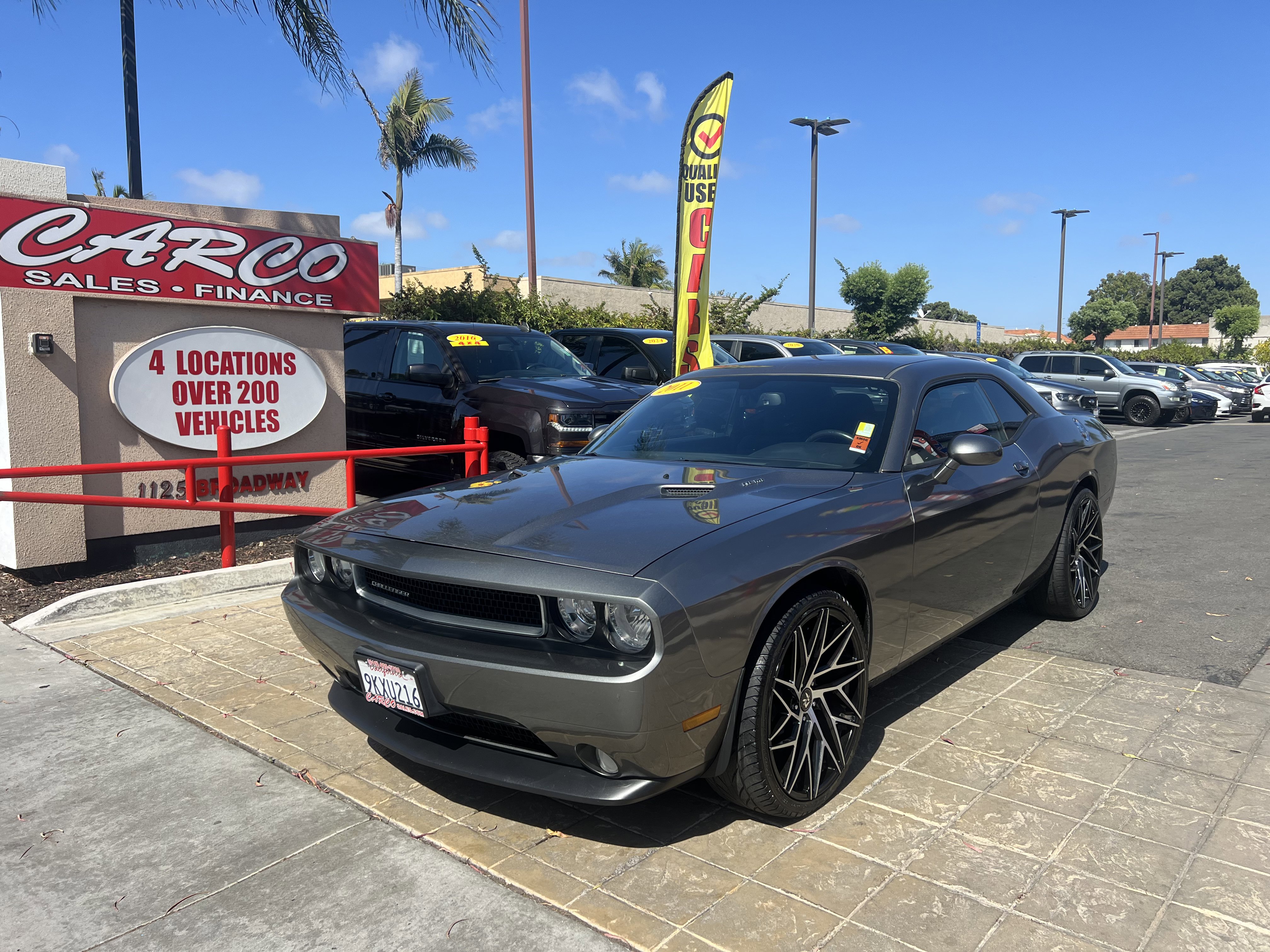 Used 2011 Dodge Challenger R/T RWD image 4
