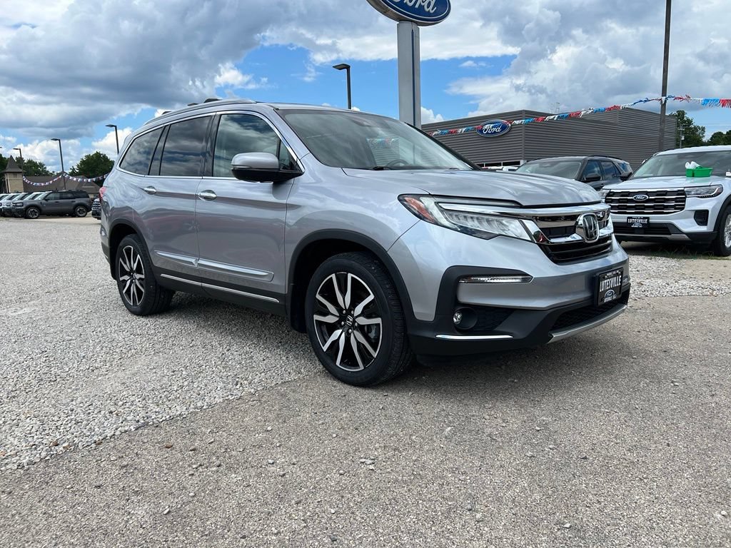Used 2022 Honda Pilot Touring image 1