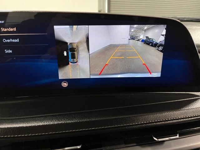 Used 2025 Cadillac XT4 Premium Luxury FWD image 28