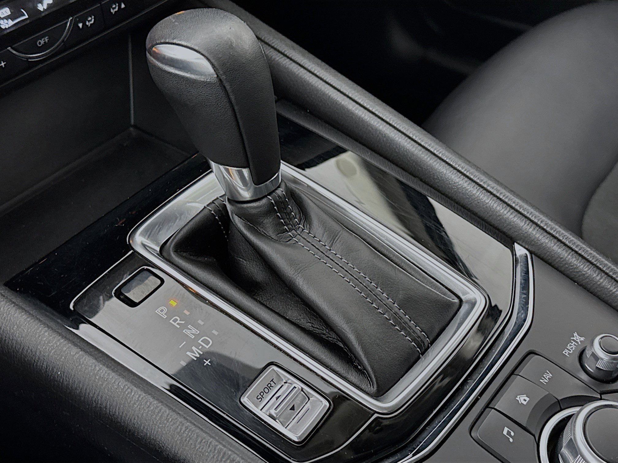 Used 2018 MAZDA CX-5 Touring image 16