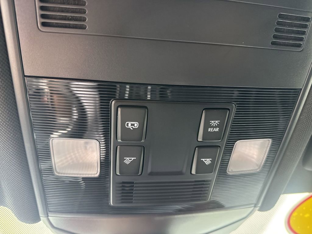 Used 2024 Volkswagen Jetta Sport image 31