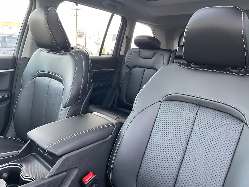 New 2024 Jeep Grand Cherokee Limited 4xe w/ Luxury Tech Group II AWD/4WD image 18