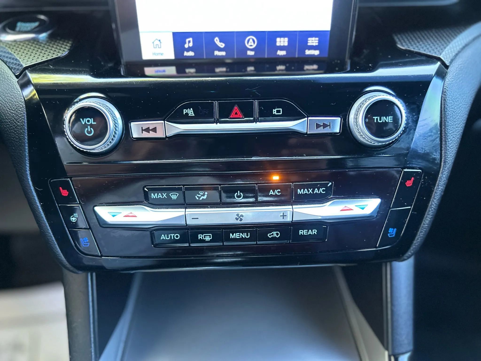Used 2022 Ford Explorer ST w/ Equipment Group 401A image 25