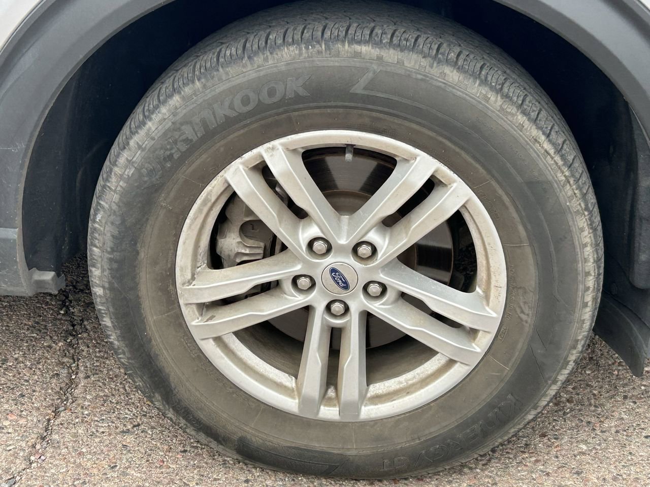 Used 2021 Ford Explorer XLT image 7