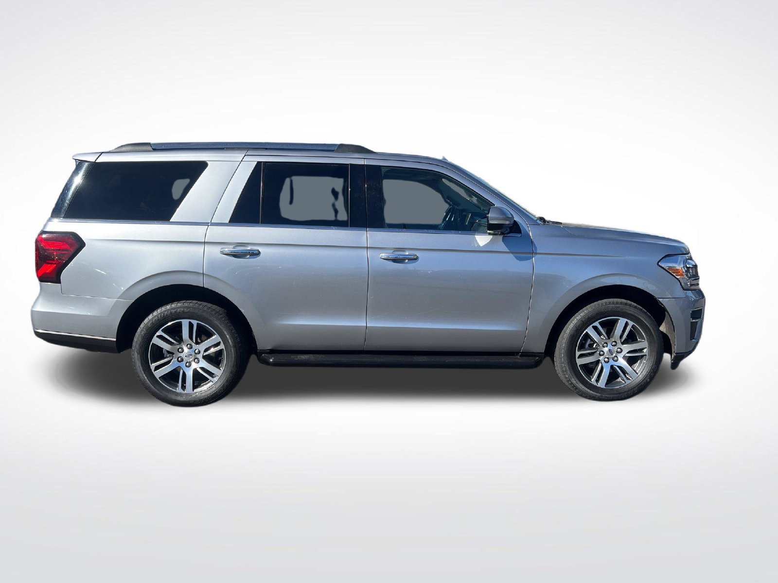 Used 2024 Ford Expedition Limited AWD/4WD image 2