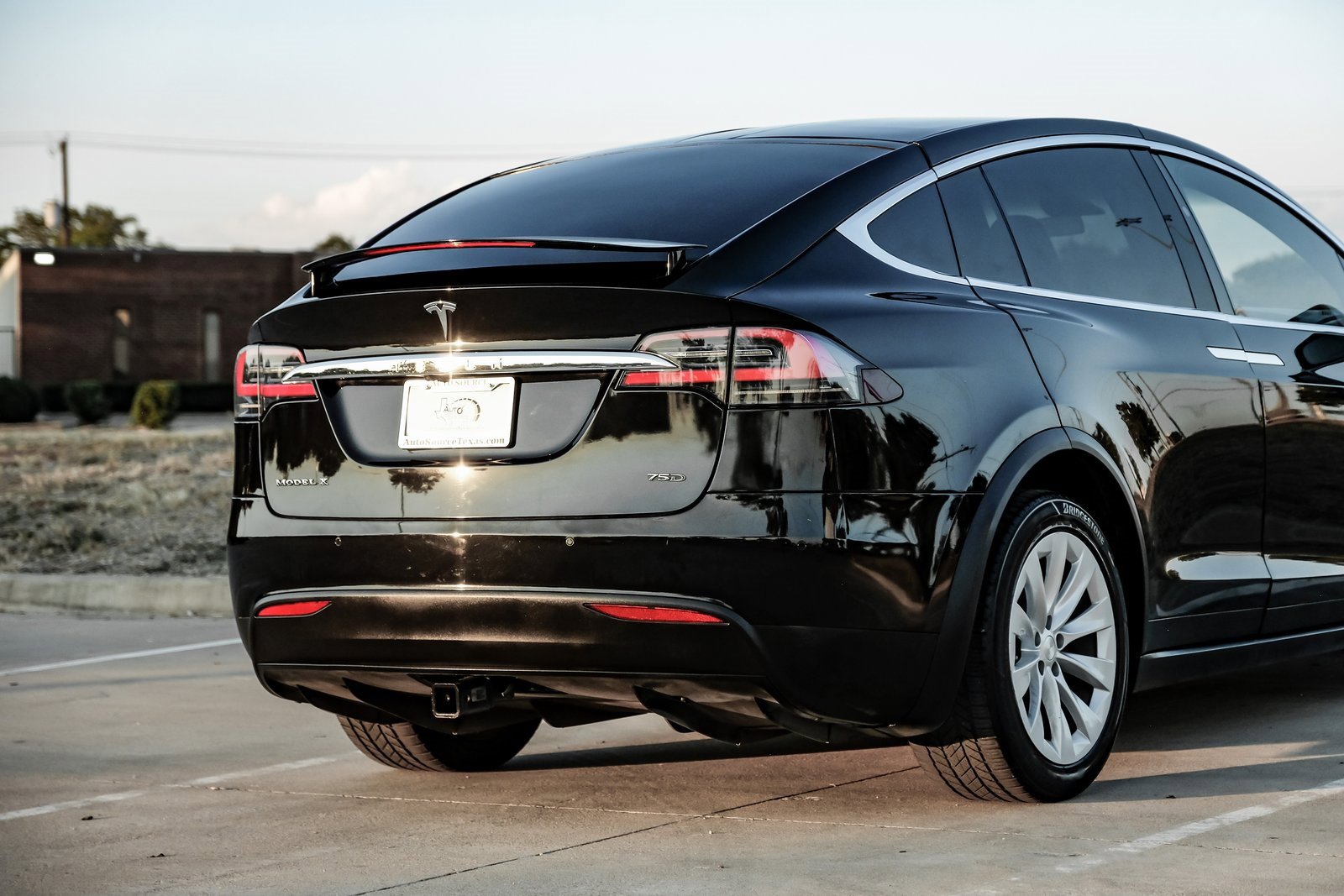 Used 2017 Tesla Model X 75D image 11