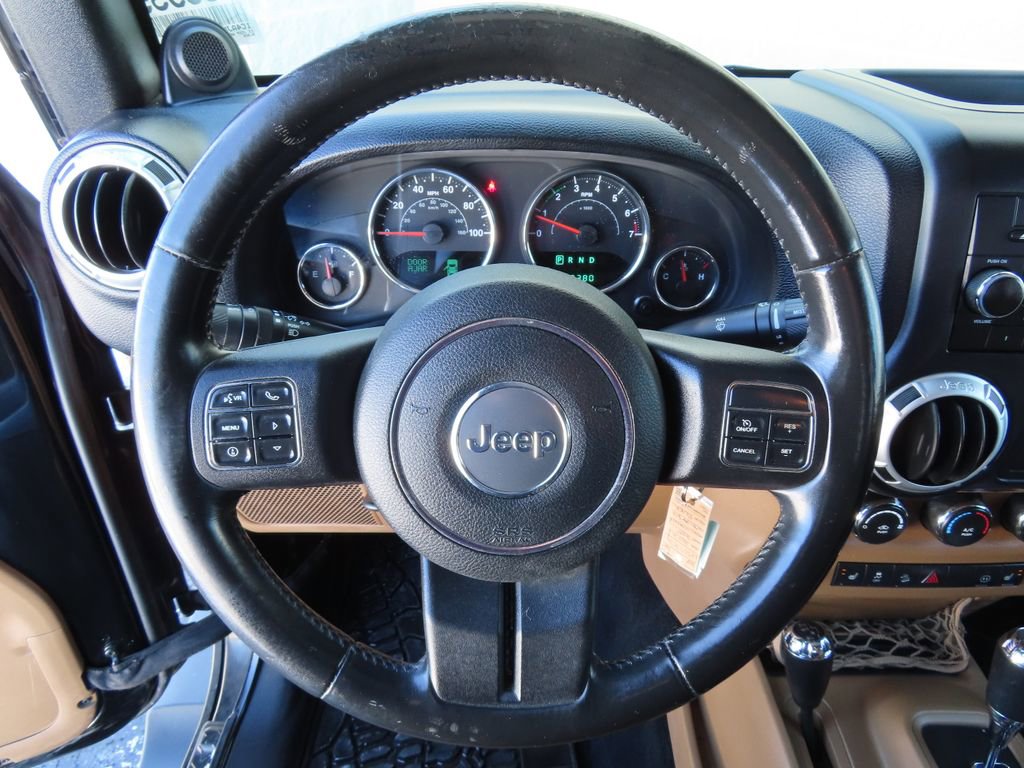 Used 2012 Jeep Wrangler Sahara w/ Connectivity Group image 17