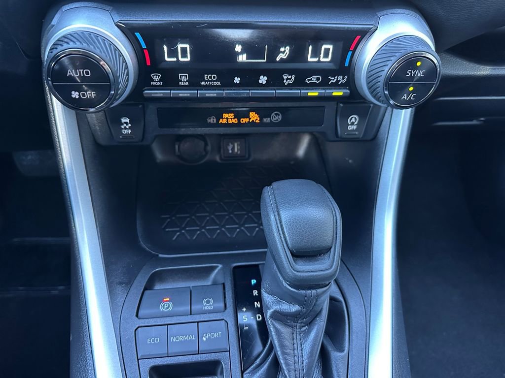 Used 2024 Toyota RAV4 XLE image 27