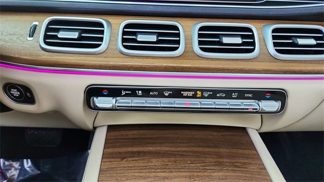 Used 2025 Mercedes-Benz GLE 350 4MATIC w/ AMG Line Exterior image 49