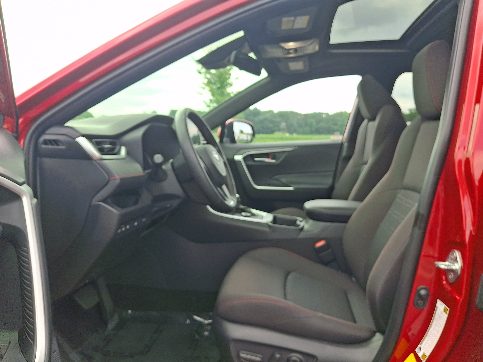 Used 2024 Toyota RAV4 SE w/ Weather & Moonroof Package AWD/4WD image 14