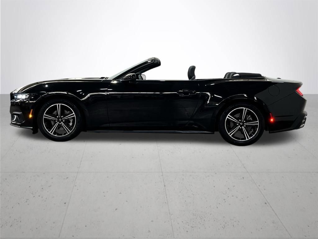 Used 2024 Ford Mustang Convertible RWD image 27