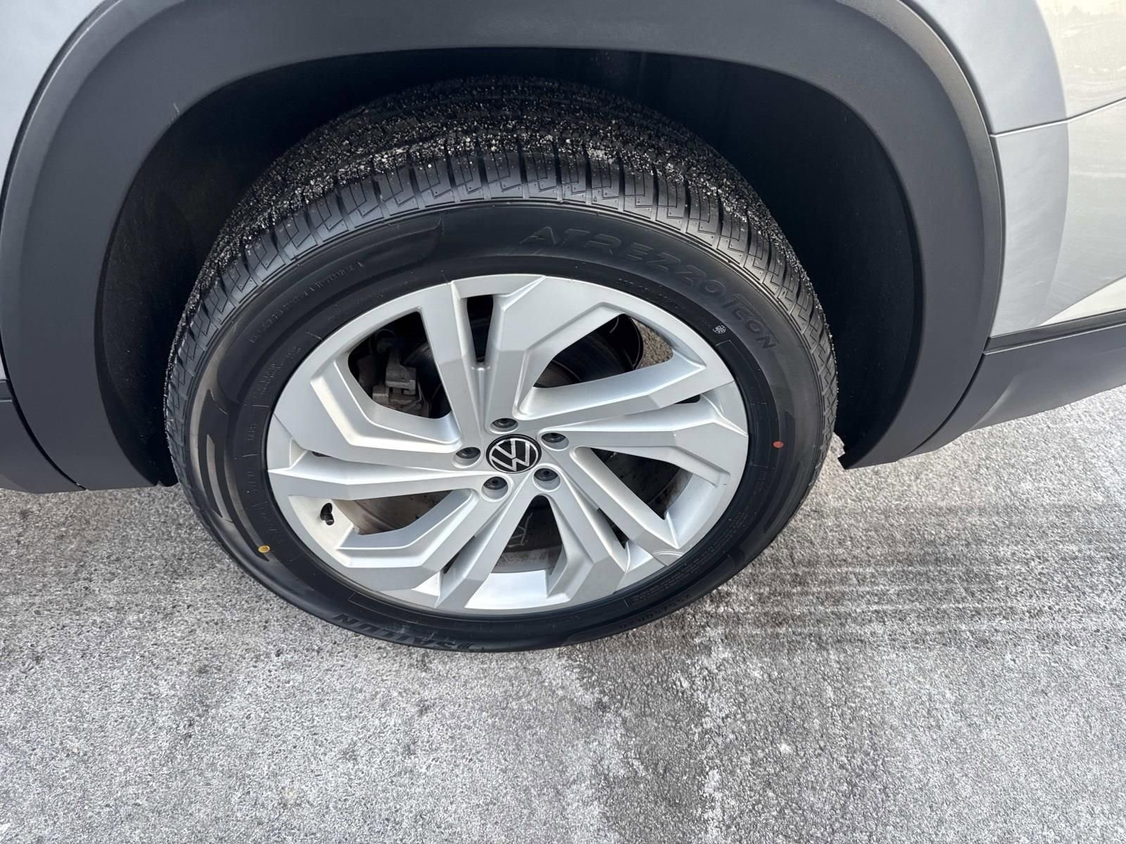 Certified 2022 Volkswagen Atlas SE image 16