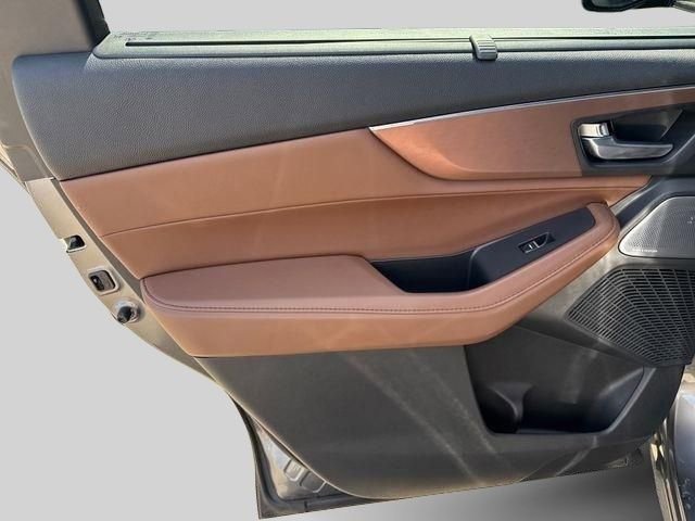 Used 2025 Acura MDX SH-AWD w/ Technology Package image 14