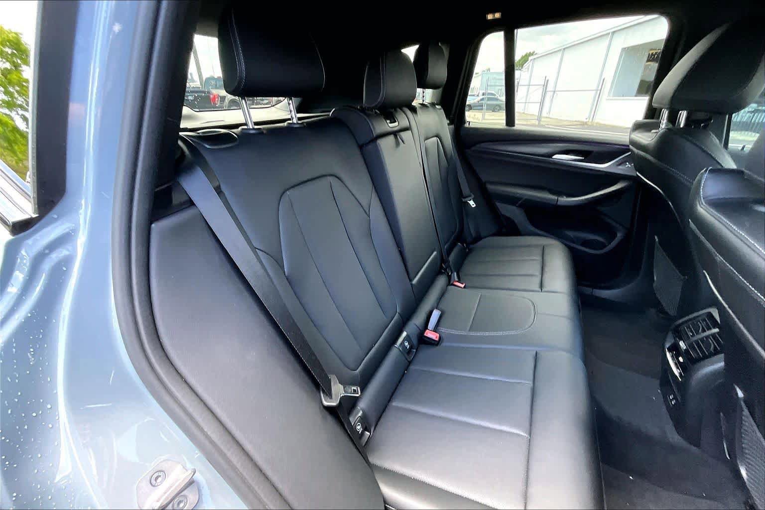 Used 2024 BMW X3 sDrive30i w/ Premium Package image 21